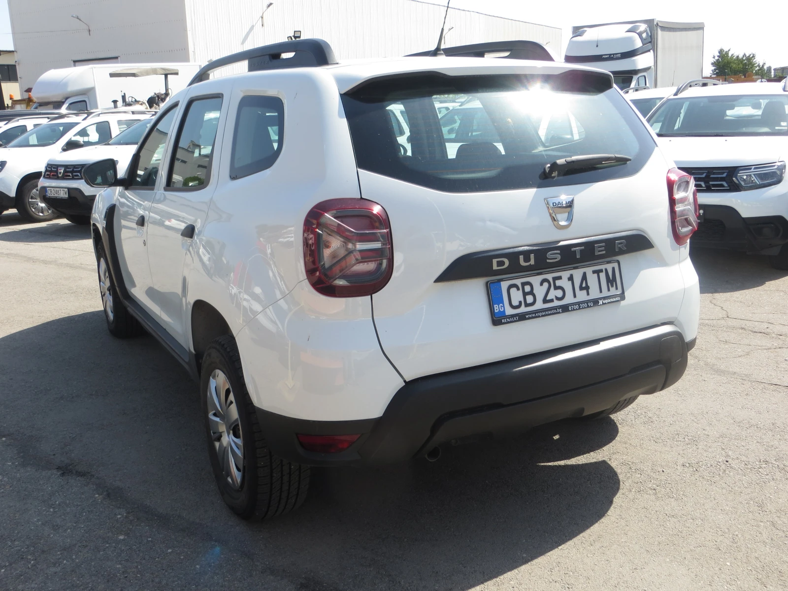 Dacia Duster 1, 5 DCI 4x4 ГАРАНЦИЯ, снимка 3 - Автомобили и джипове - 55888537