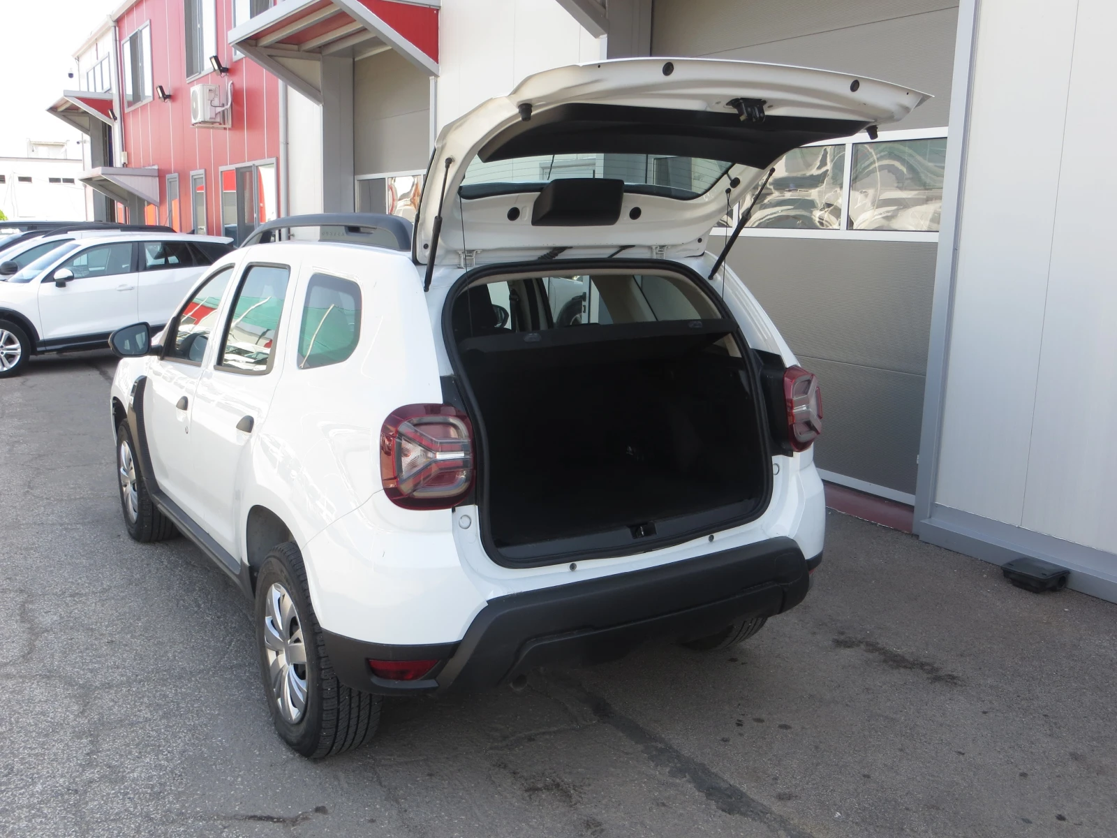Dacia Duster 1, 5 DCI 4x4 ГАРАНЦИЯ, снимка 14 - Автомобили и джипове - 55888537