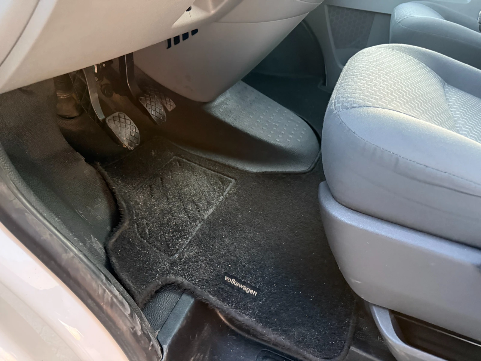 VW Transporter 2.0TDI 140к.с. Товаропътнически 5-местен Клима , снимка 16 - Бусове и автобуси - 53724350