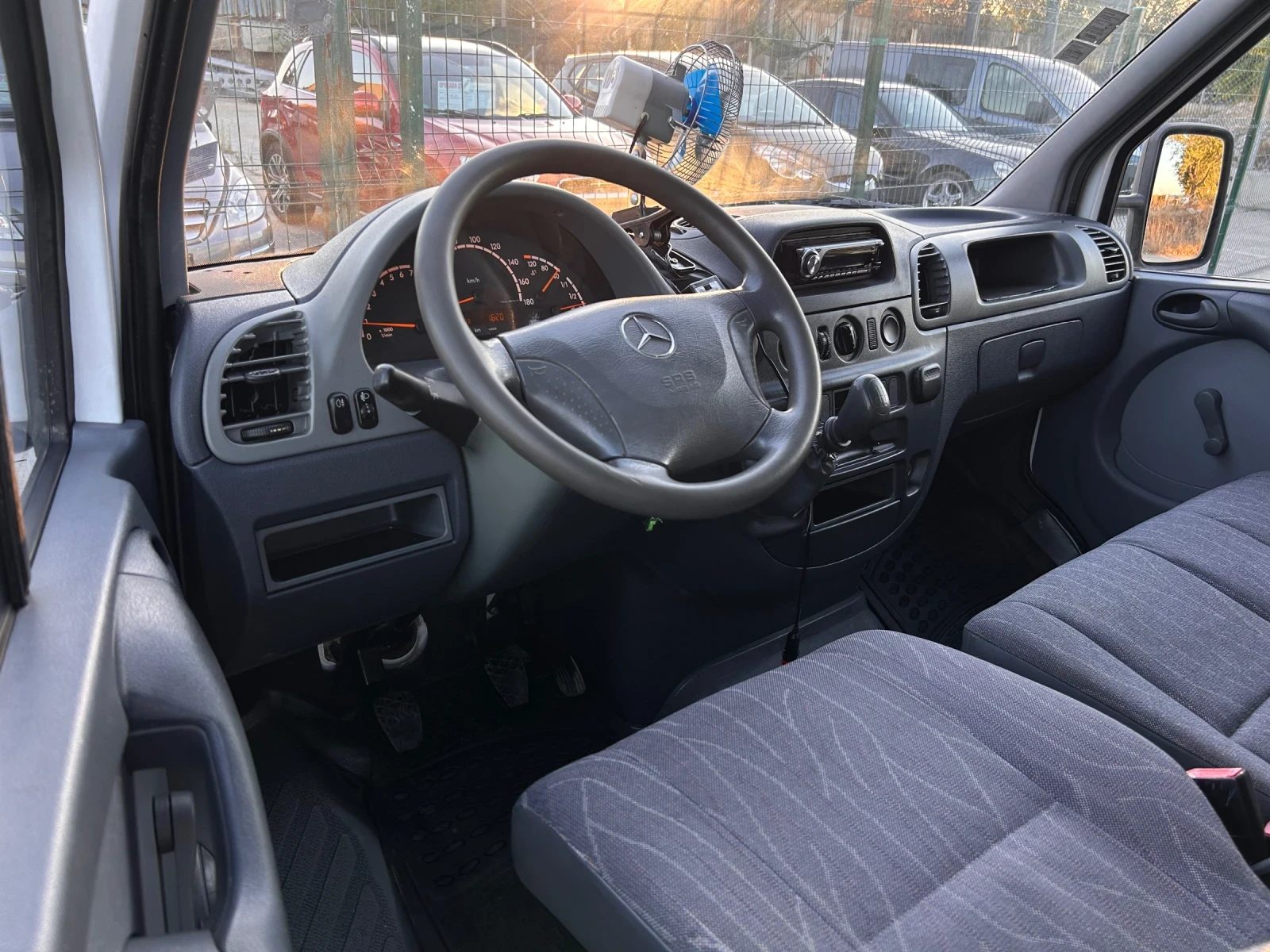 Mercedes-Benz 212, снимка 8 - Бусове и автобуси - 56120601