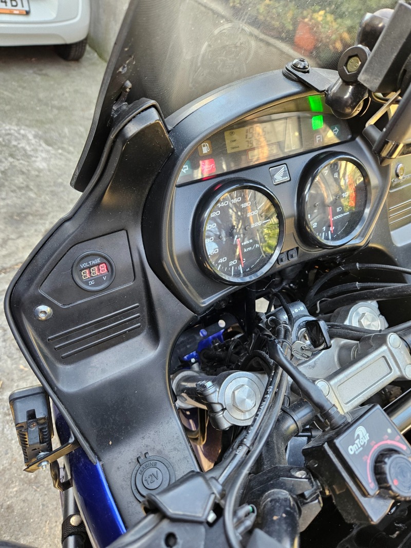 Honda Varadero, снимка 9 - Мотоциклети и мототехника - 43611178