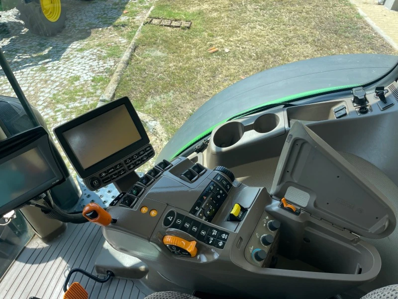 Трактор John Deere 8370R POWER SHIFT E-23 НАВИГАЦИЯ ЛИЗИНГ, снимка 15 - Селскостопанска техника - 41396171