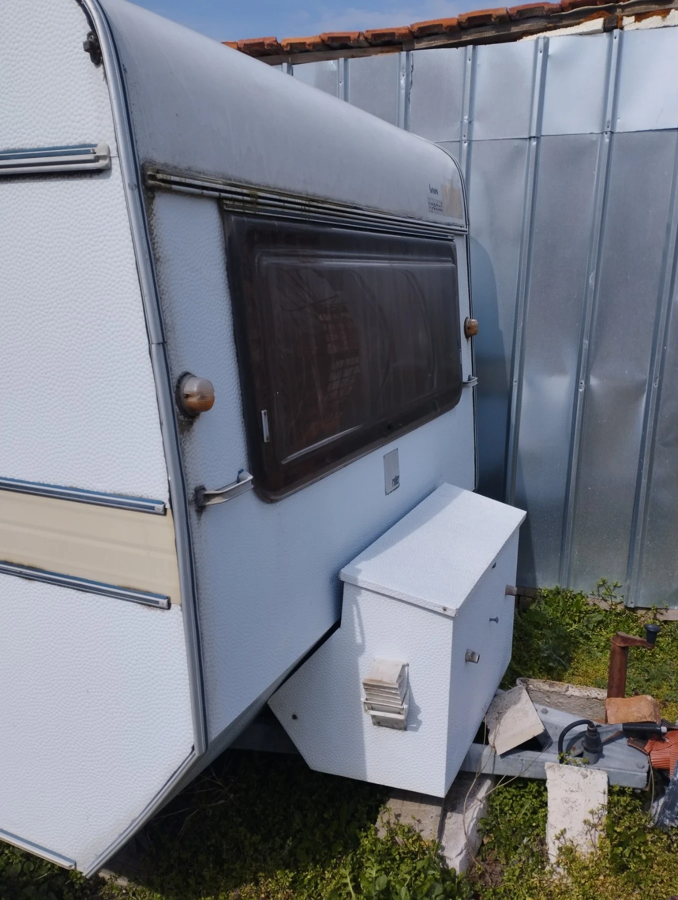 Каравана Hobby, снимка 10 - Каравани и кемпери - 53932379