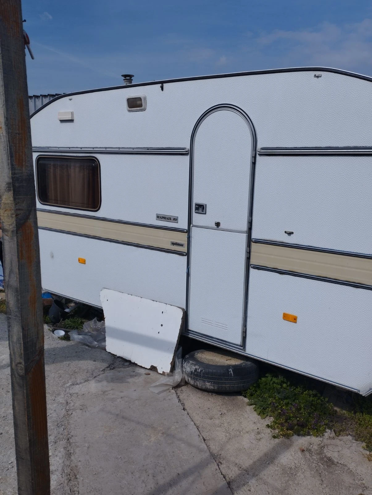 Каравана Hobby, снимка 2 - Каравани и кемпери - 53932379