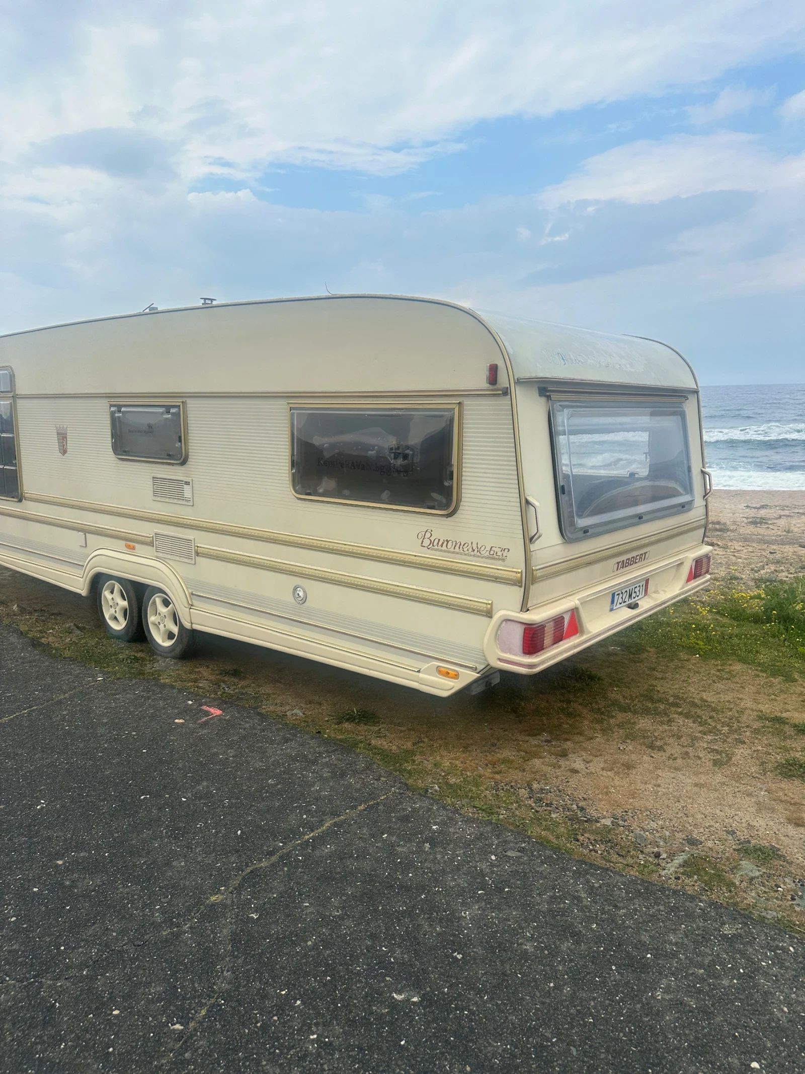 Каравана Tabbert Baronesse 620, снимка 3 - Каравани и кемпери - 54242038