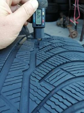 Гуми Зимни 225/55R18, снимка 8