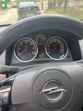 Opel Astra GTC, снимка 8