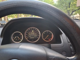 Mercedes-Benz 200, снимка 6
