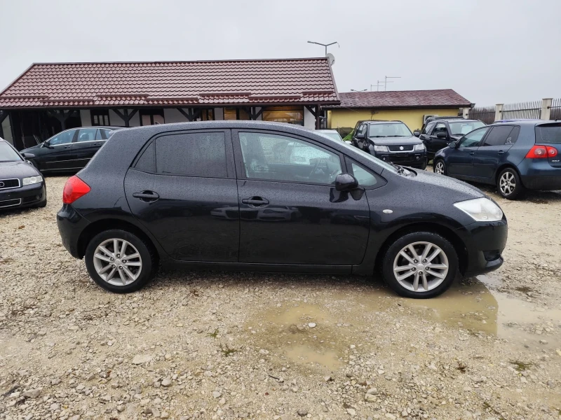 Toyota Auris 1.4  97ks., снимка 8 - Автомобили и джипове - 48156041