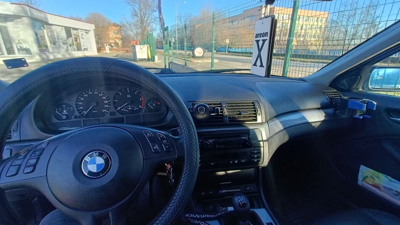 BMW 320, снимка 7 - Автомобили и джипове - 49147444