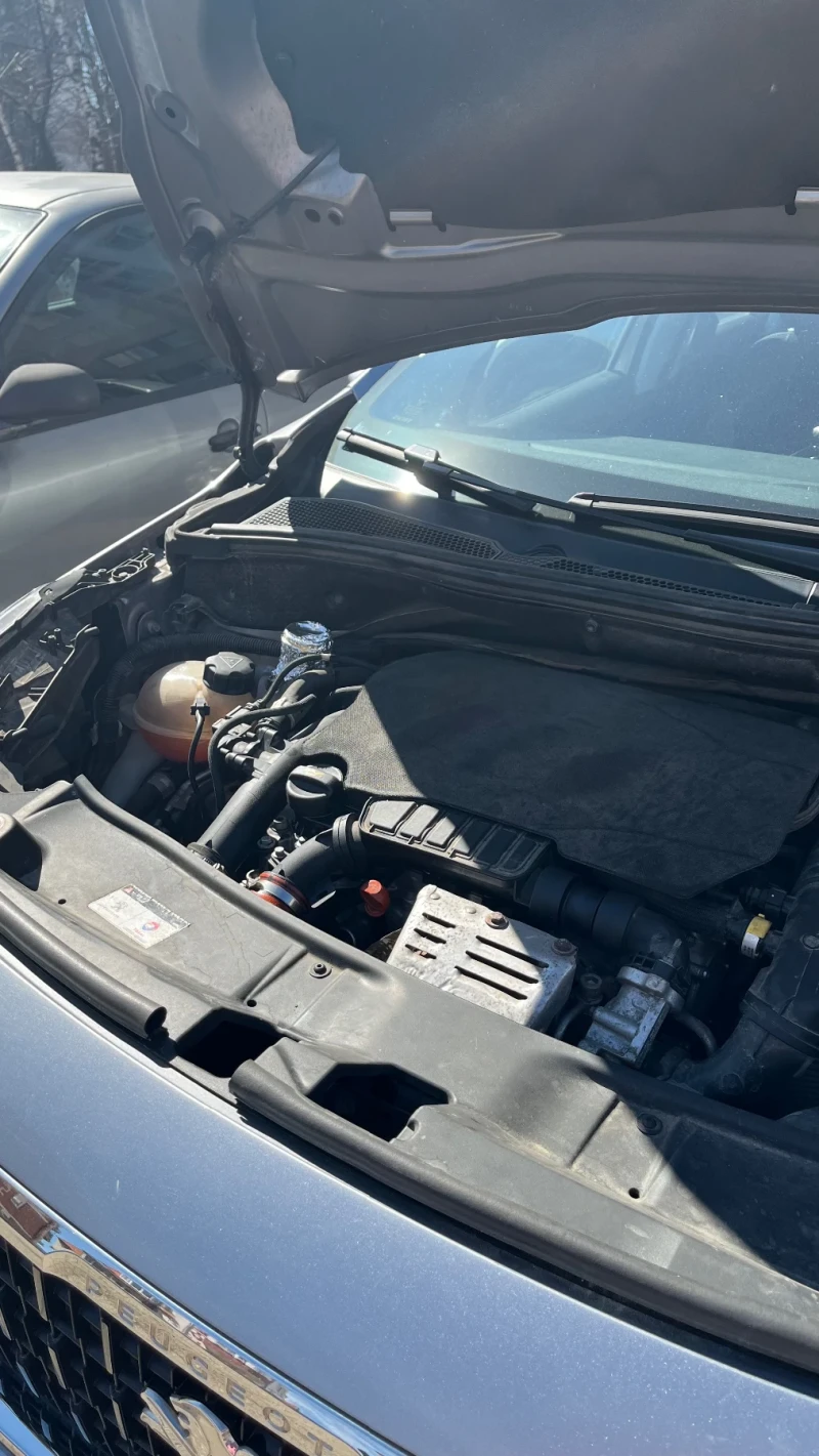 Peugeot 2008, снимка 4 - Автомобили и джипове - 49968610