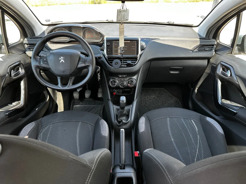 Peugeot 208, снимка 12 - Автомобили и джипове - 51696598