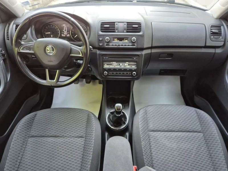 Skoda Fabia 1.6 TDI, снимка 10 - Автомобили и джипове - 52516191