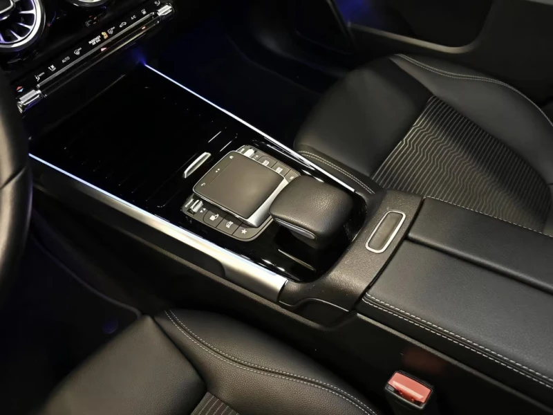 Mercedes-Benz EQB 250/AMG/190HP/LED/NAVI/CAM/AMBI/DIGITAL/DAB/828f, снимка 9 - Автомобили и джипове - 52116977