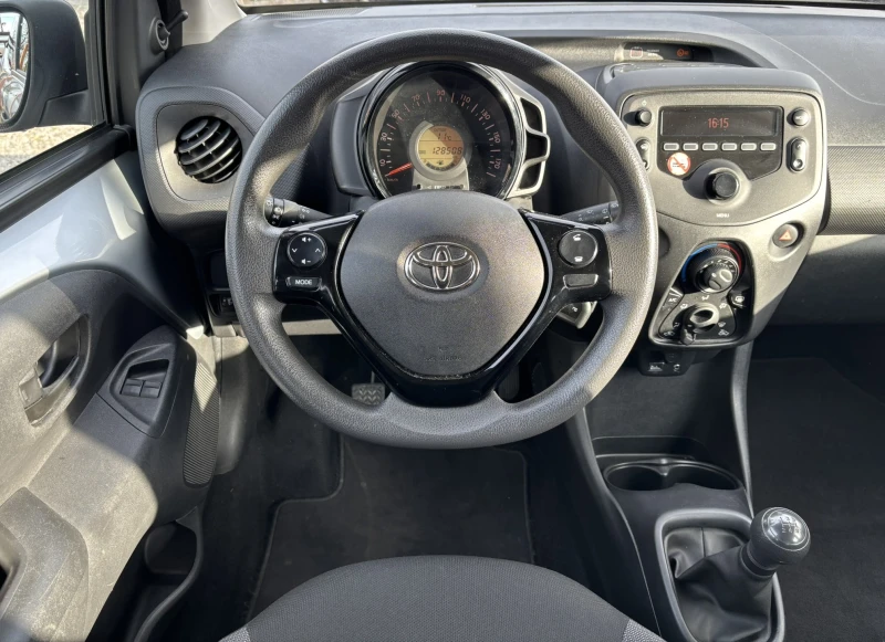 Toyota Aygo Aygo-X 1.0 72 hp, снимка 7 - Автомобили и джипове - 52341071