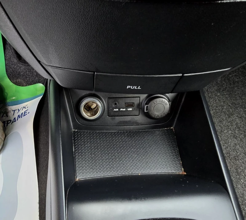 Hyundai I30 КОЛЕДНА ПРОМОЦИЯ/1.6CRDI/ПЕРФЕКТЕН, снимка 12 - Автомобили и джипове - 52875040