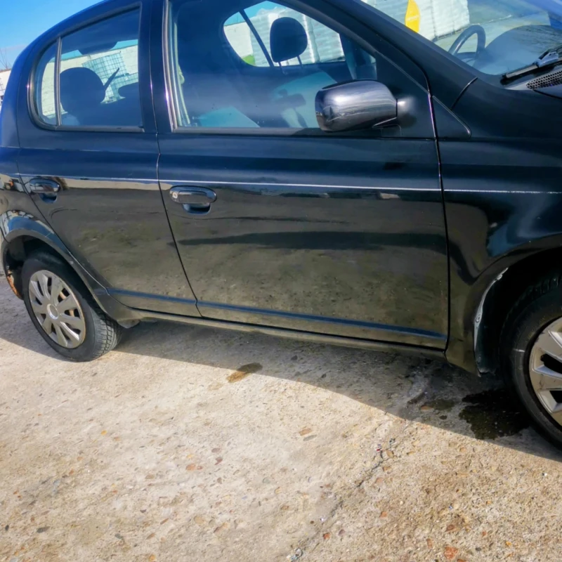 Toyota Yaris, снимка 11 - Автомобили и джипове - 53085309