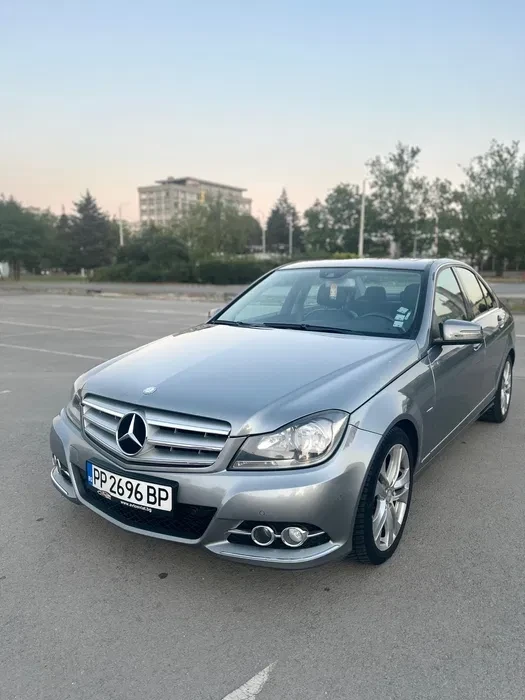 Mercedes-Benz C 200, снимка 1 - Автомобили и джипове - 47495158