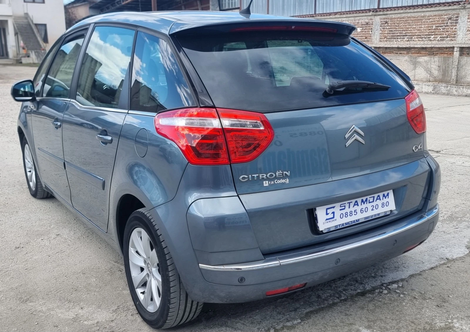 Citroen C4 Picasso 1.6hdi - изображение 8