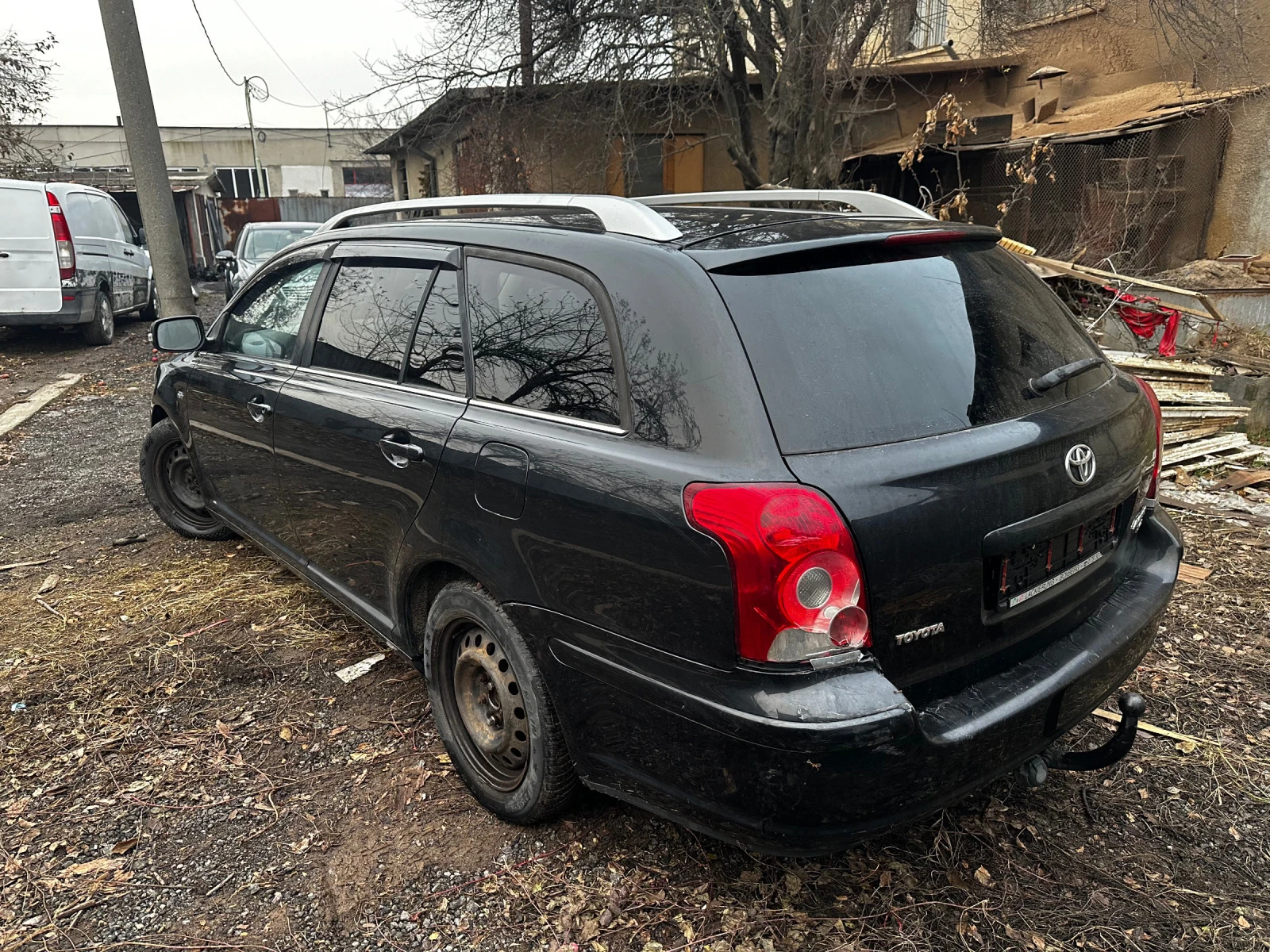 Toyota Avensis 2.2 D-CAt 177к.с Т25 Facelift - изображение 3