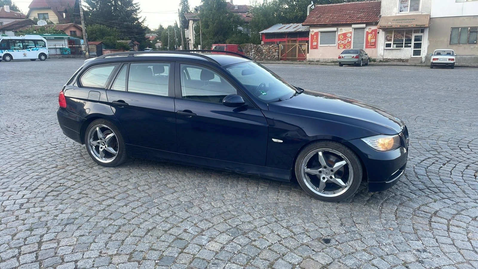 BMW 320  - изображение 2