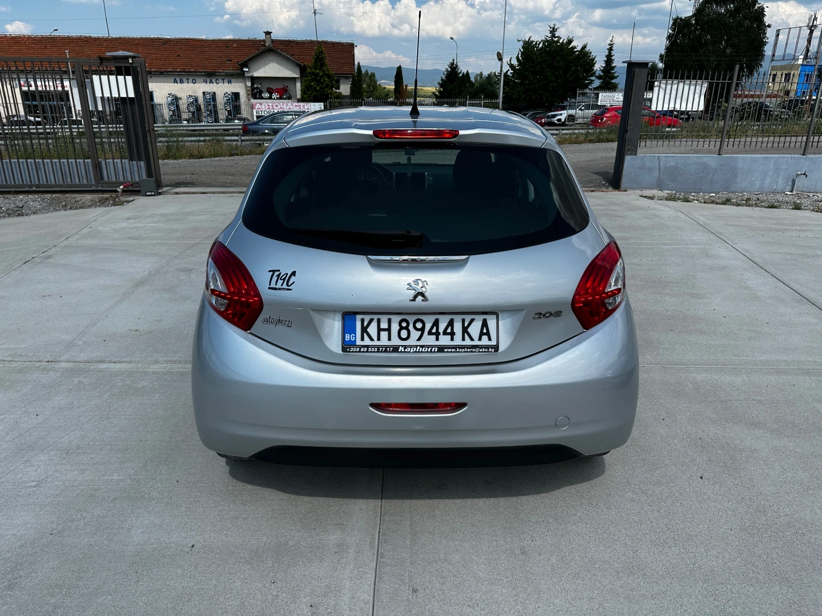 Peugeot 208  - изображение 5