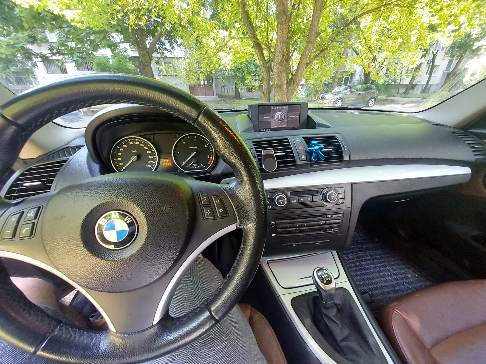 BMW 120  - изображение 7