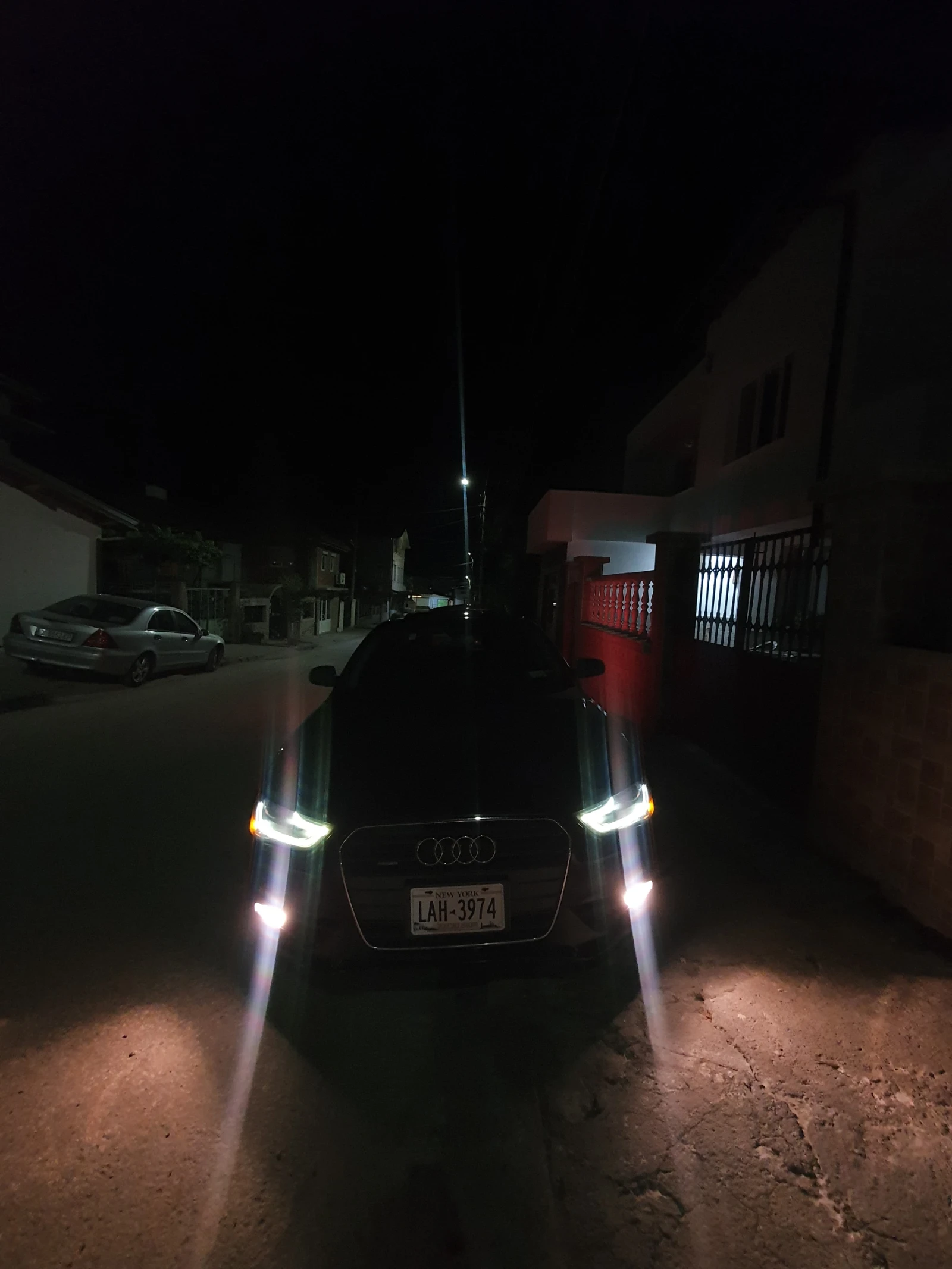 Audi A4  - изображение 7