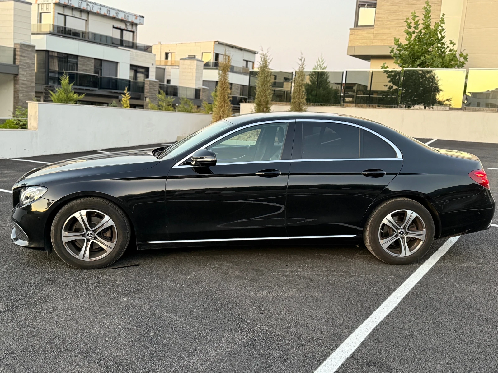 Mercedes-Benz E 220  - изображение 9