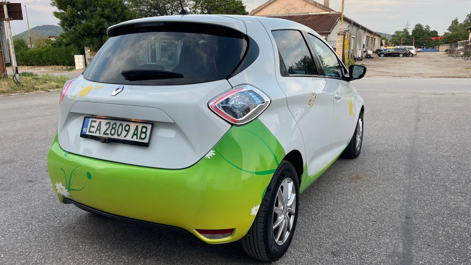 Renault Zoe  - изображение 6
