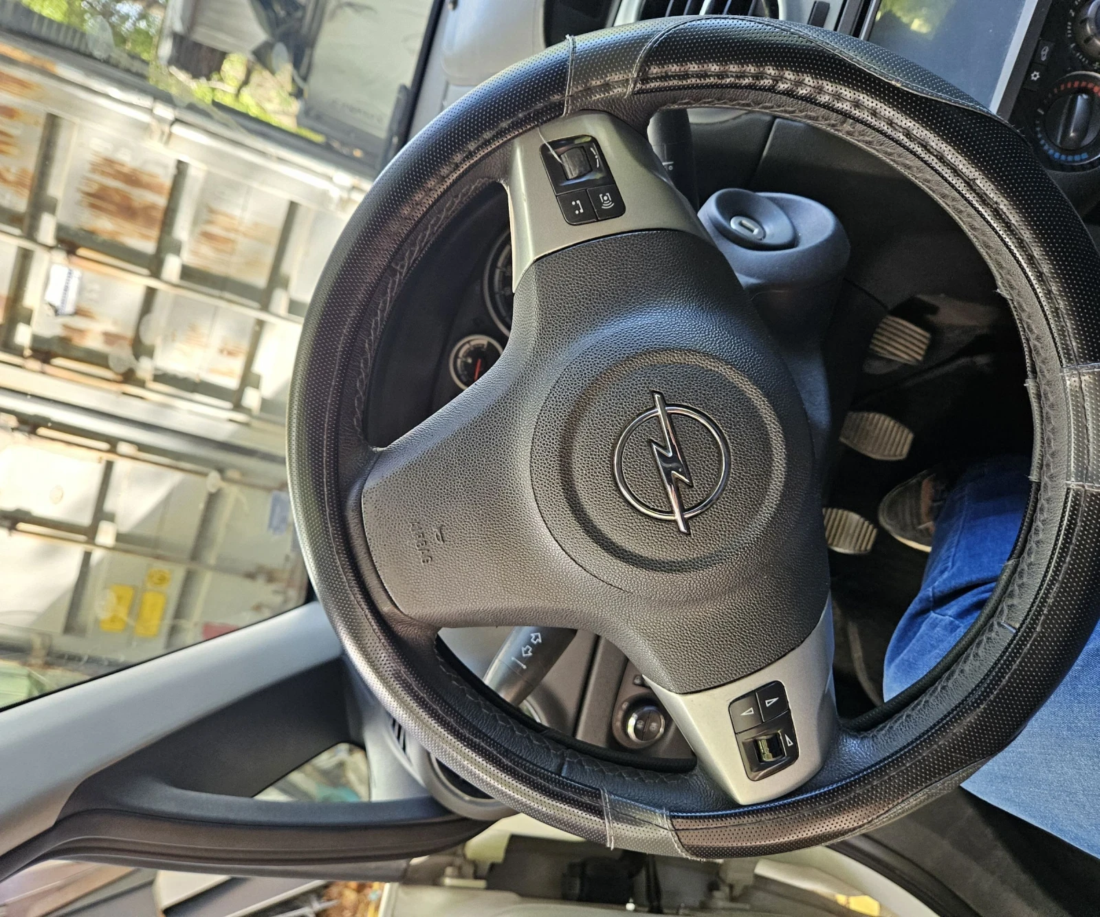 Opel Corsa Фабрична газ  - изображение 9