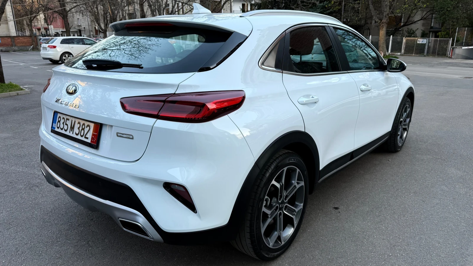 Kia XCeed 1.0 TGDI LPG Style, снимка 4 - Автомобили и джипове - 53840601