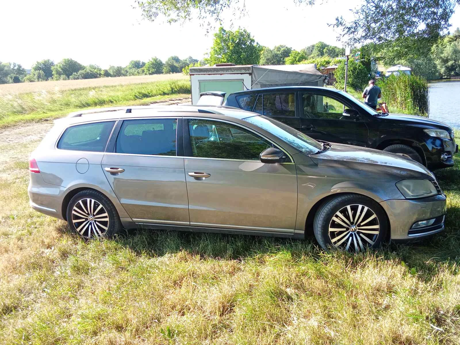 VW Passat Variant B7 2.0TDI 4motion, снимка 11 - Автомобили и джипове - 55097308