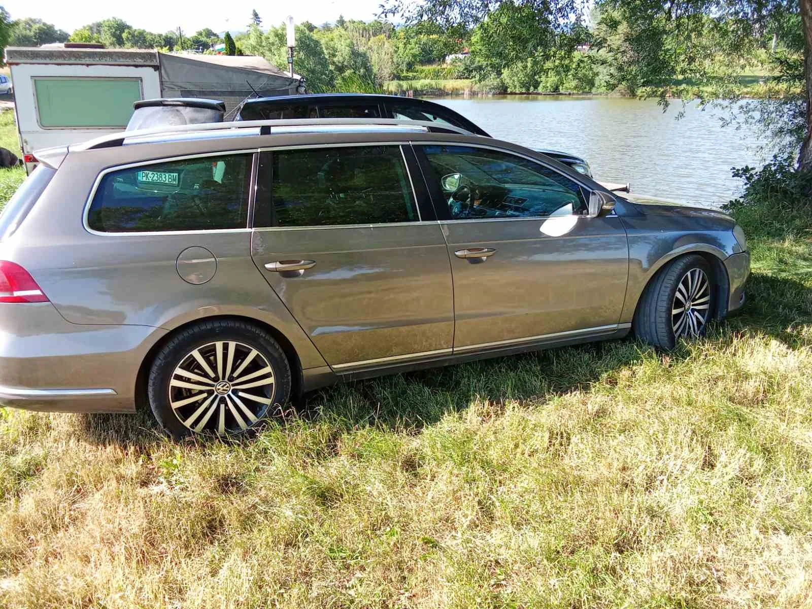 VW Passat Variant B7 2.0TDI 4motion, снимка 10 - Автомобили и джипове - 55097308