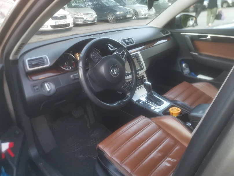 VW Passat Variant B7 2.0TDI 4motion, снимка 4 - Автомобили и джипове - 55097308