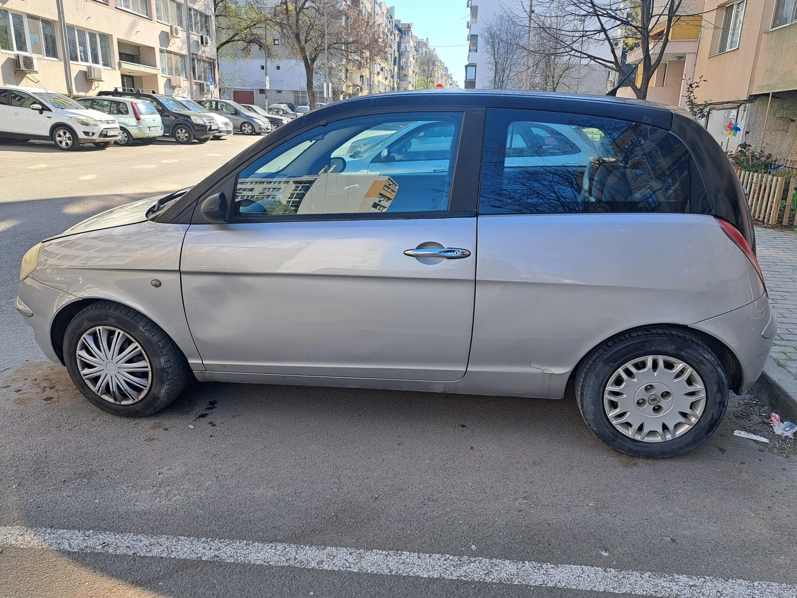 Lancia Ypsilon, снимка 4 - Автомобили и джипове - 54257539