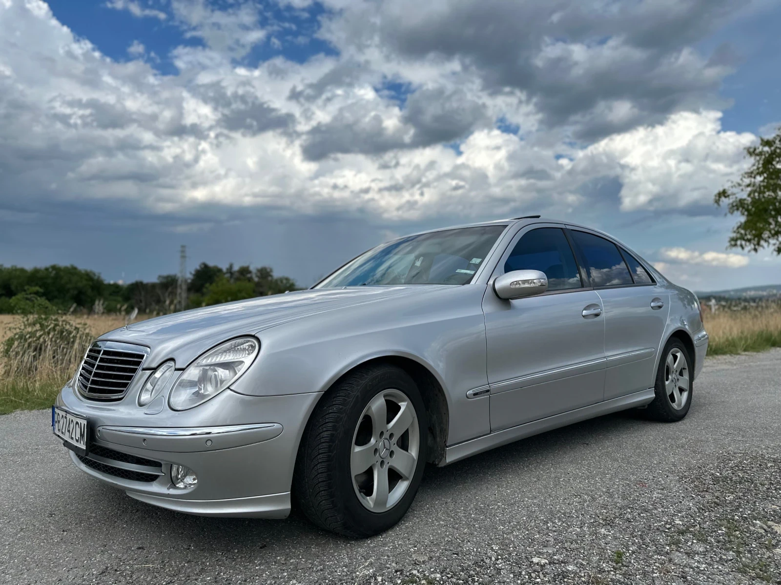 Mercedes-Benz E 320, снимка 3 - Автомобили и джипове - 54931971