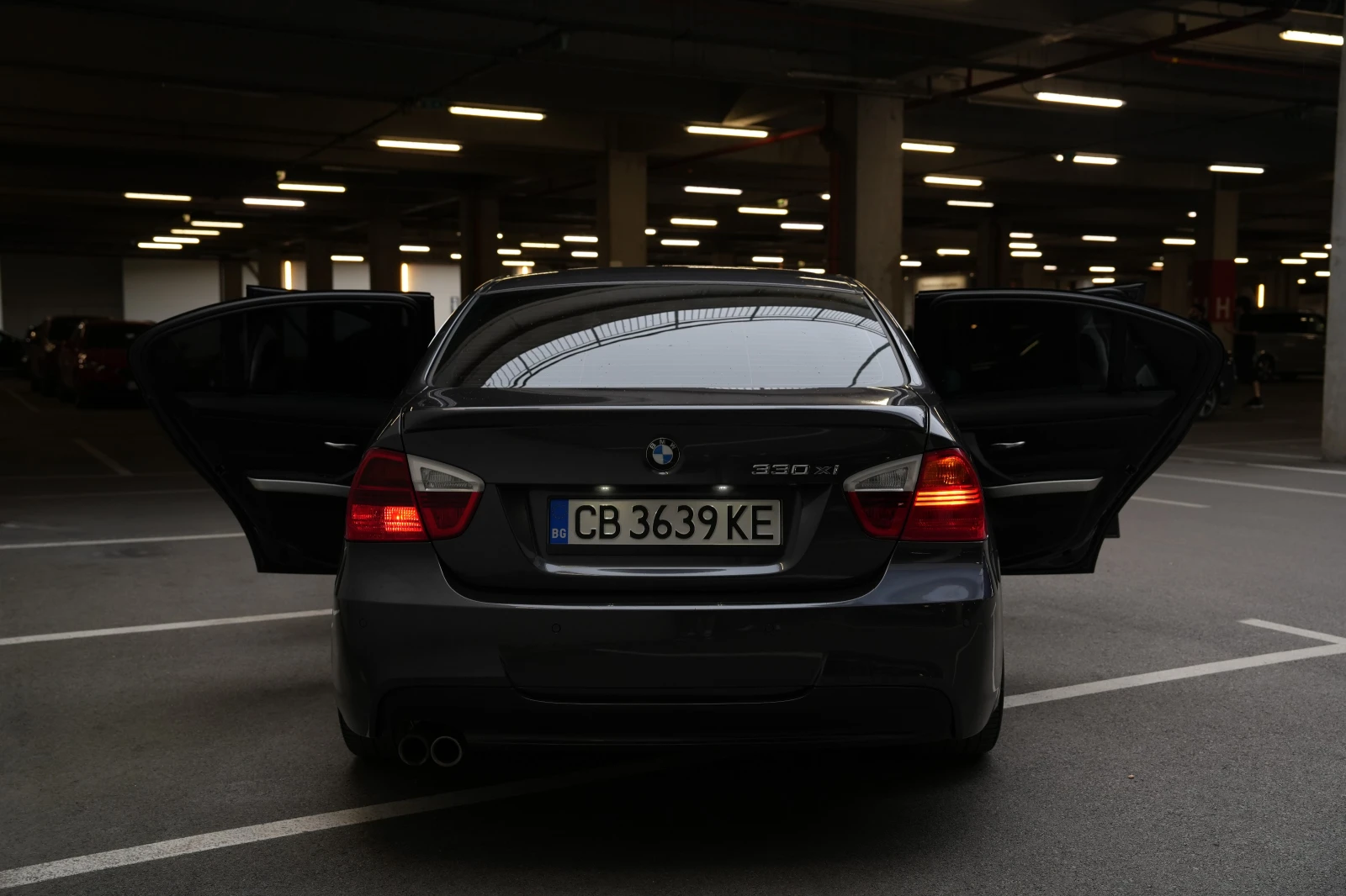 BMW 330 330xi, снимка 10 - Автомобили и джипове - 55217093