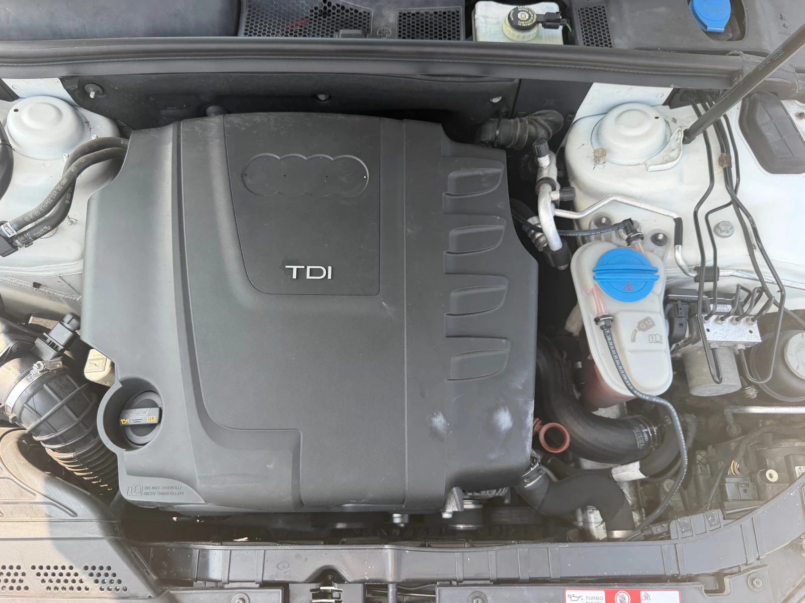 Audi A4 2.0TDI-143, снимка 14 - Автомобили и джипове - 55142493