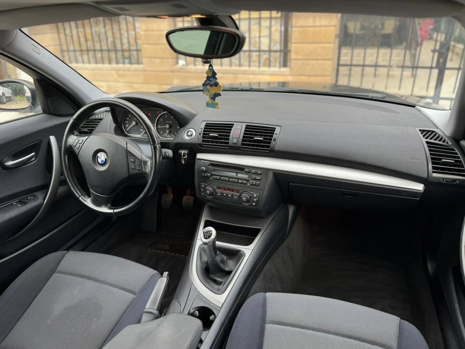 BMW 116 1.6i, снимка 6 - Автомобили и джипове - 55244999