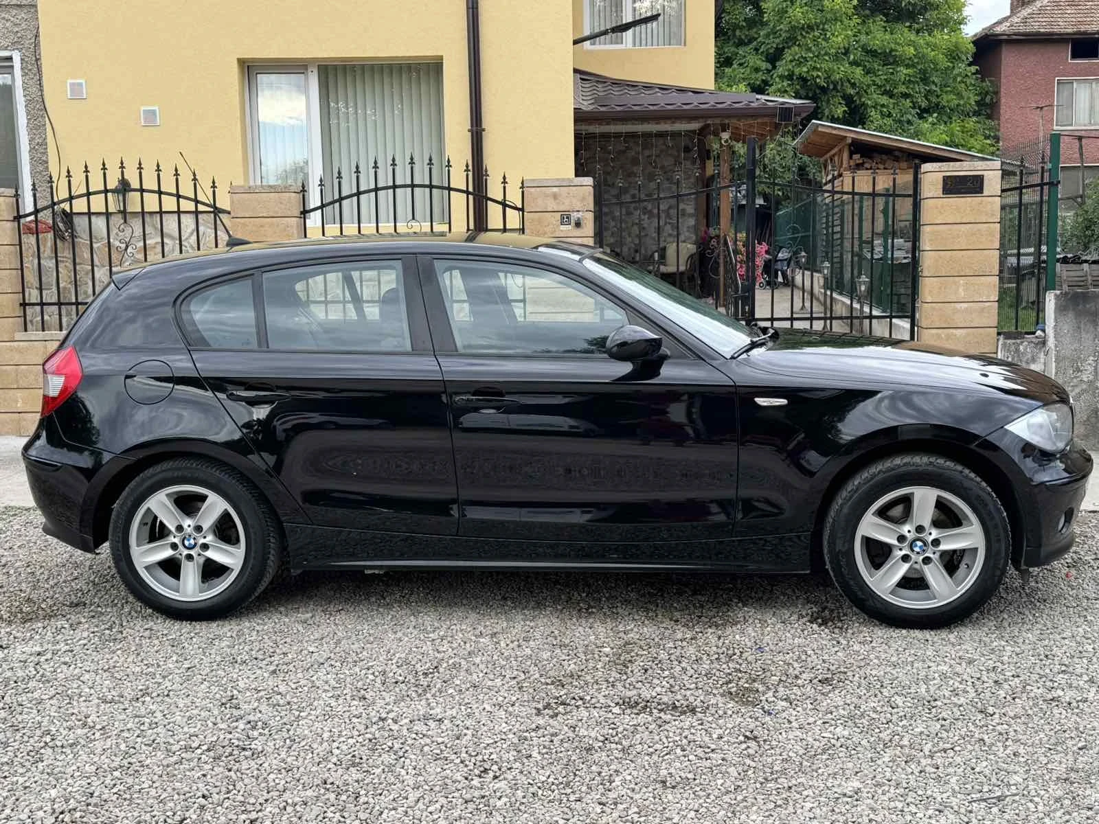 BMW 116 1.6i, снимка 2 - Автомобили и джипове - 55244999
