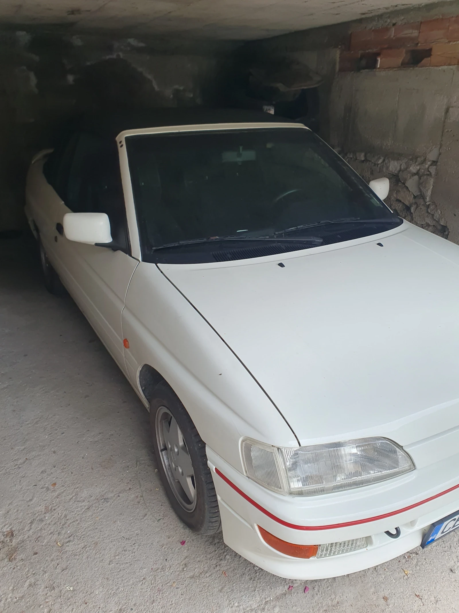 Ford Escort XR3i 130hp Recaro, снимка 9 - Автомобили и джипове - 55250846