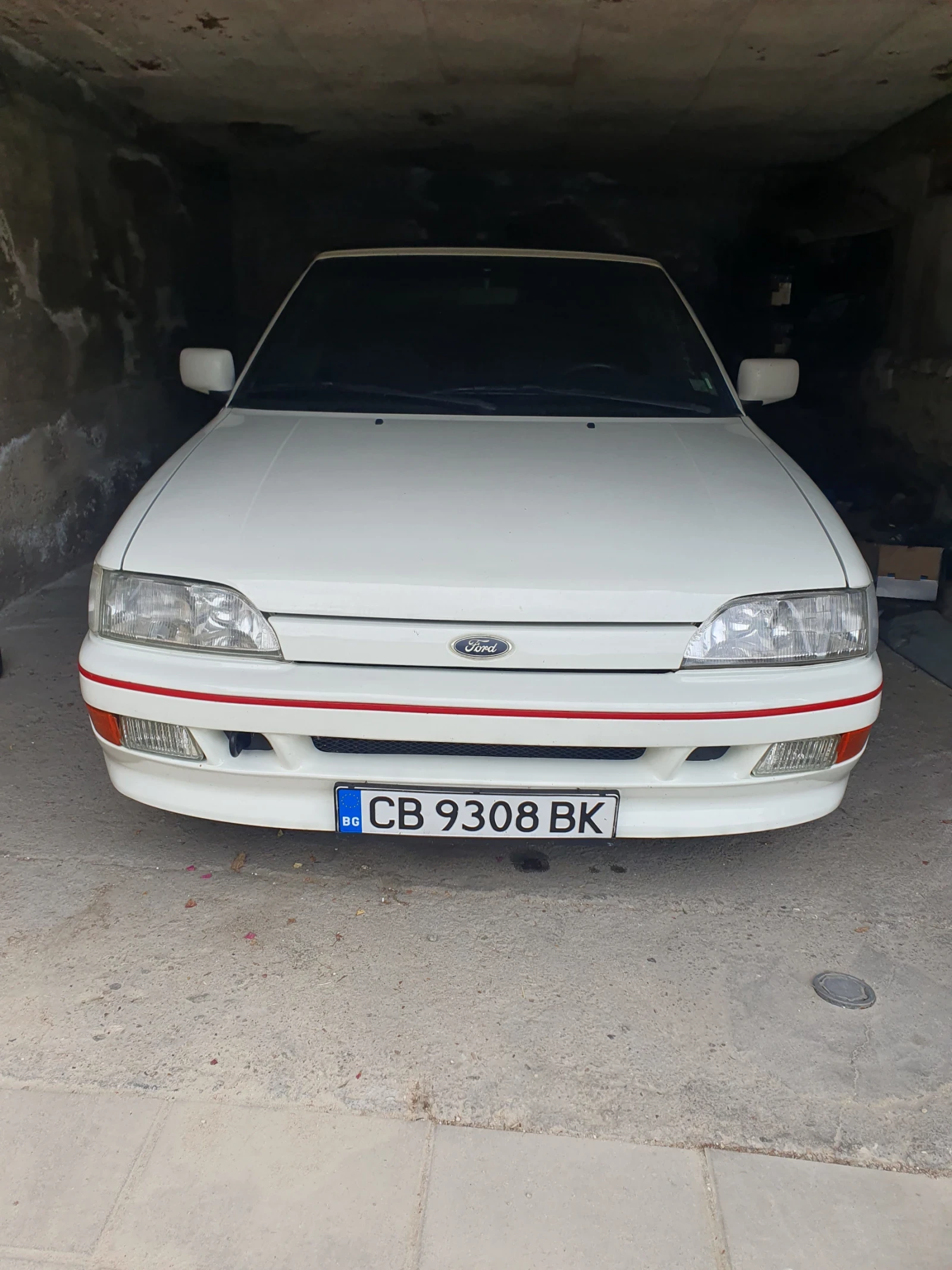 Ford Escort XR3i 130hp Recaro