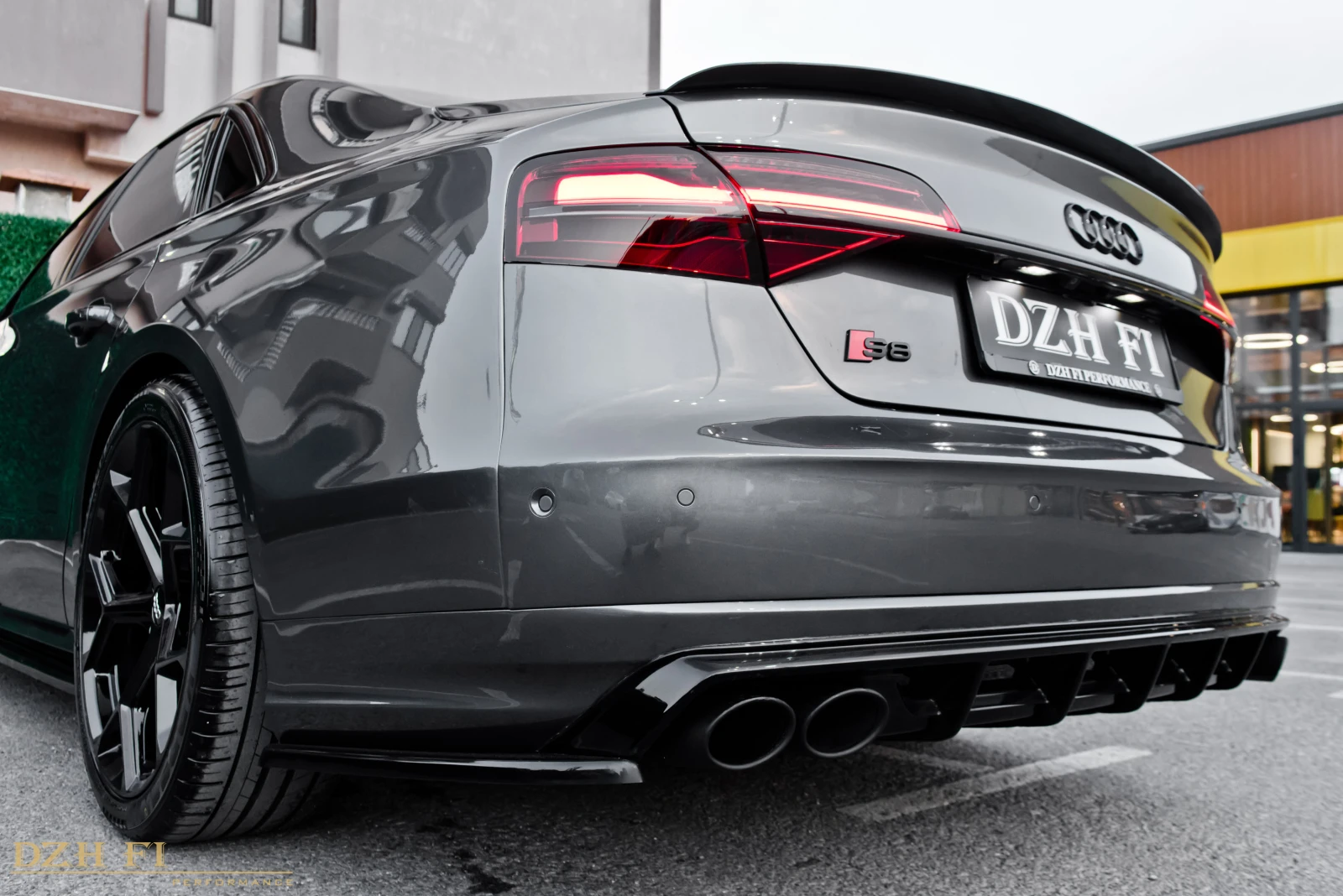 Audi S8 780КС/STAGE/SHADOW LINE/MAXTON DESIGN/BOSE, снимка 10 - Автомобили и джипове - 55355317