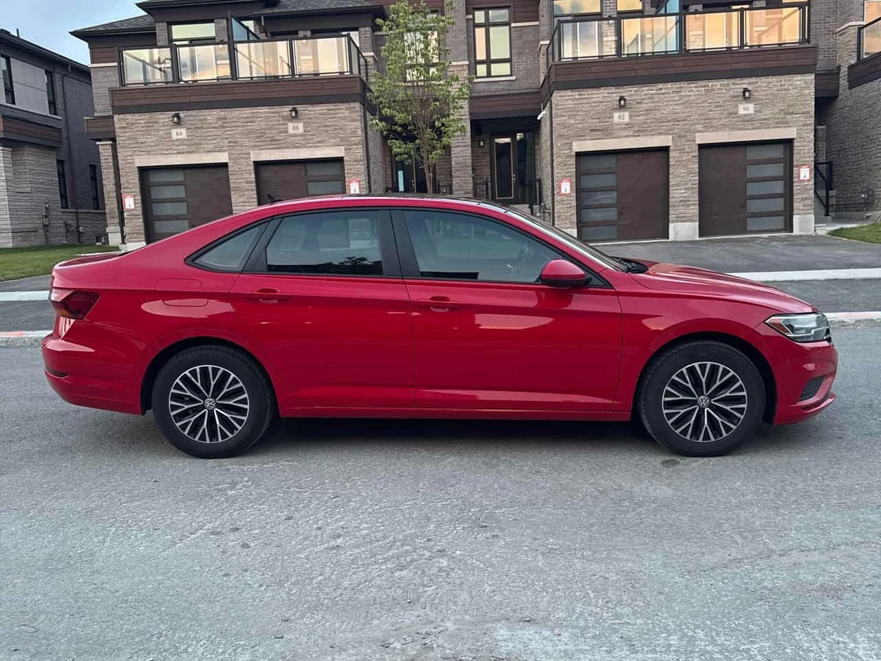 VW Jetta * Highline * CARFAX * ОПЦИЯ ЗА ФИНАНСИРАНЕ , снимка 3 - Автомобили и джипове - 55438214