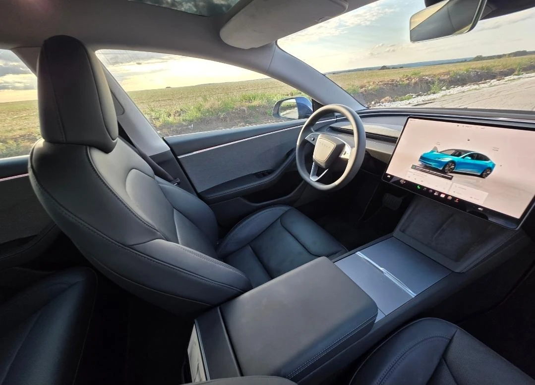 Tesla Model 3 Highland NEW 2200 km, снимка 15 - Автомобили и джипове - 55674597