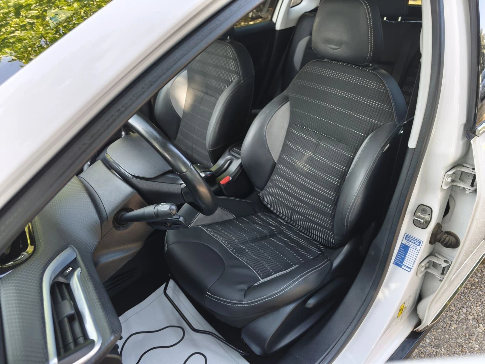 Peugeot 2008 * * ALLURE* * 6B* * NAVI* * TOP* * ITALY* * , снимка 8 - Автомобили и джипове - 55889290