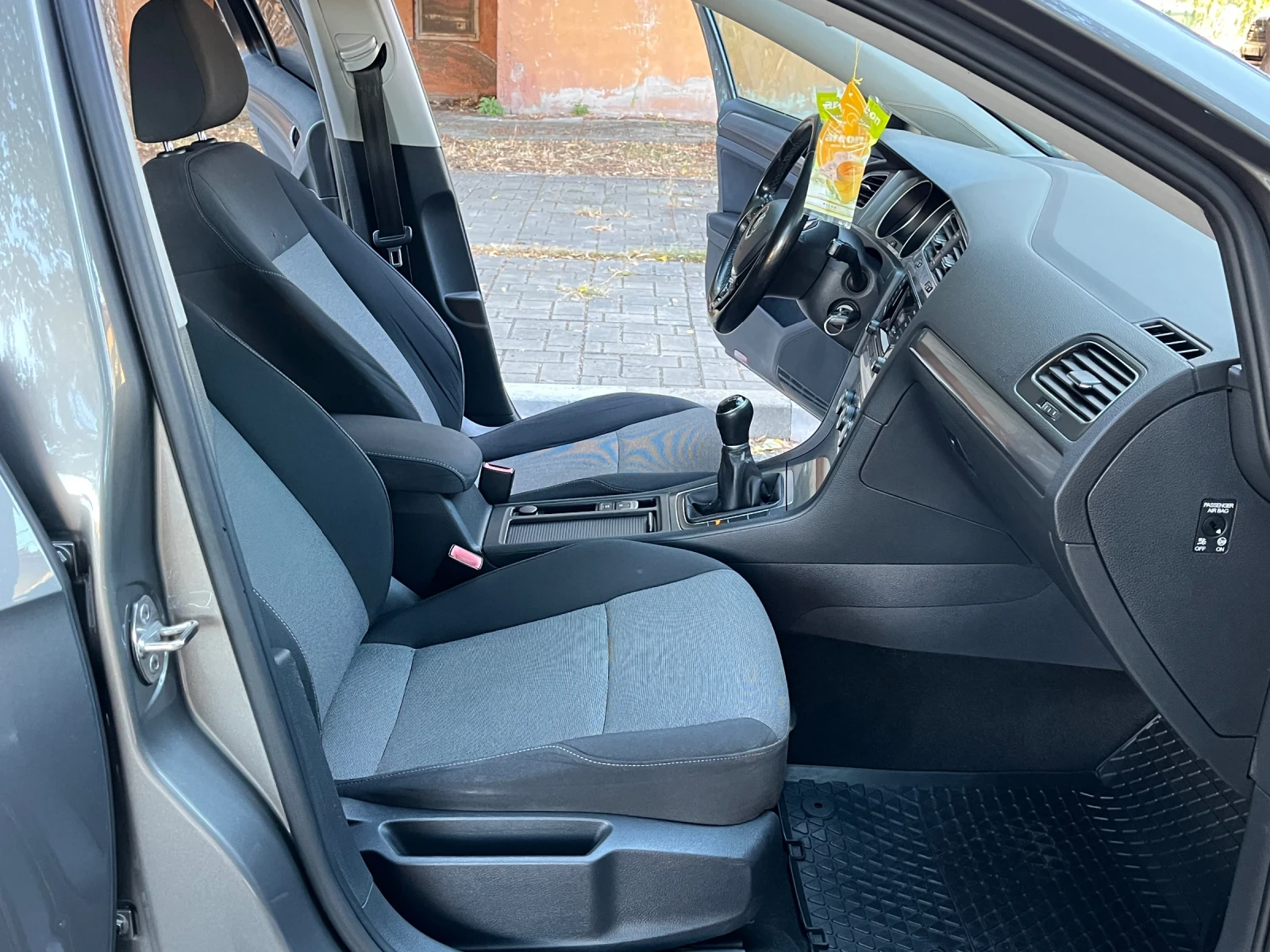 VW Golf 1.6TDI/110/2016, снимка 11 - Автомобили и джипове - 56121803