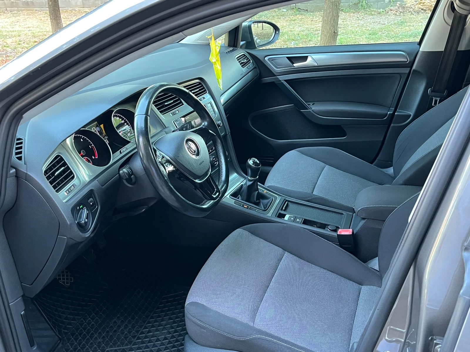 VW Golf 1.6TDI/110/2016, снимка 9 - Автомобили и джипове - 56121803