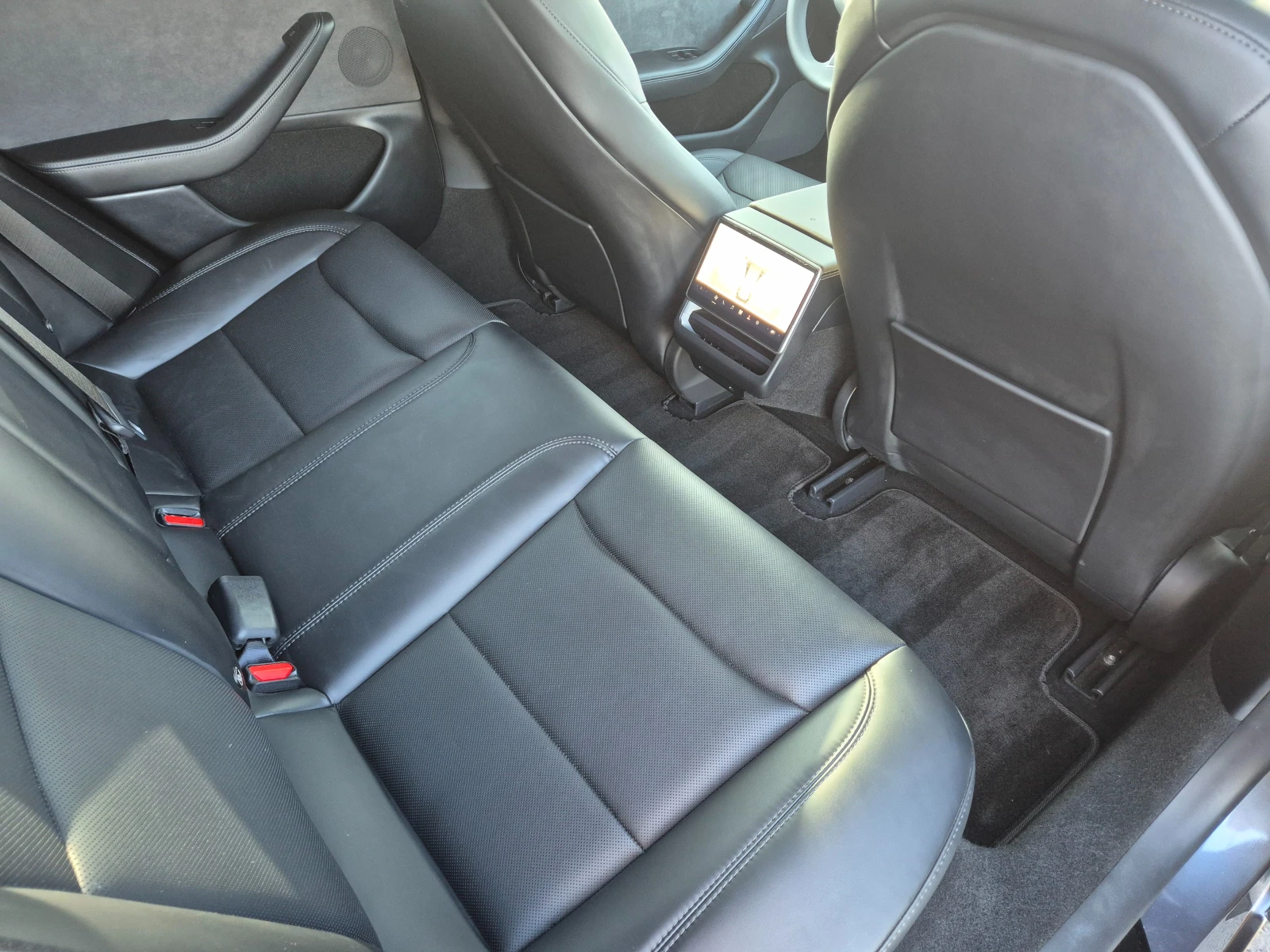 Tesla Model 3 Dualmotor, снимка 14 - Автомобили и джипове - 56406705